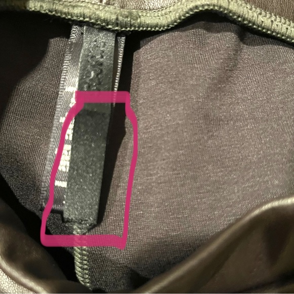 NWOT SKIMS FAUX LEATHER BOOT CUT PANT-SOOT size xs - Picture 10 of 11